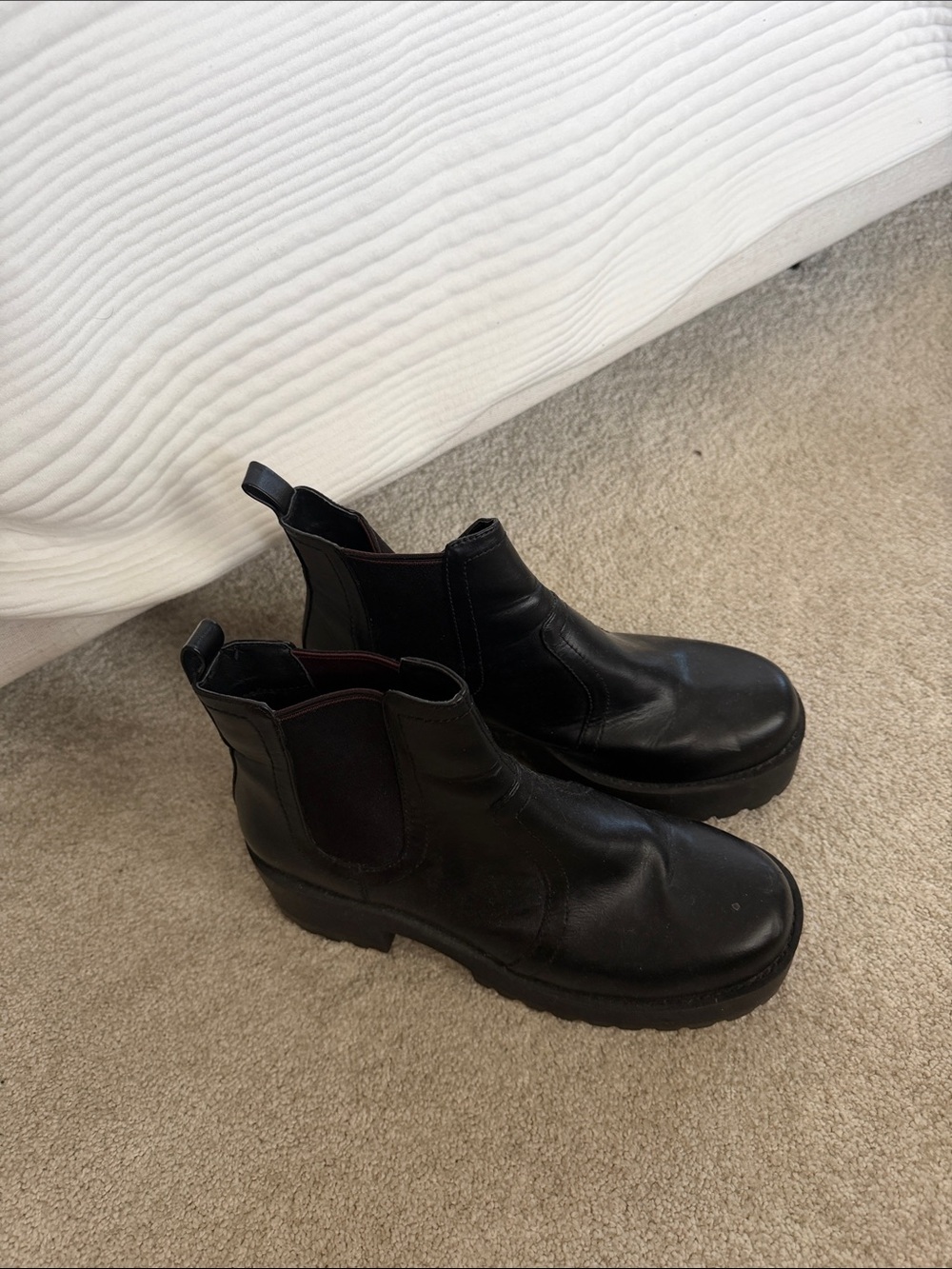 Black Leather Chukka Boots - women’s Classic Pull-On